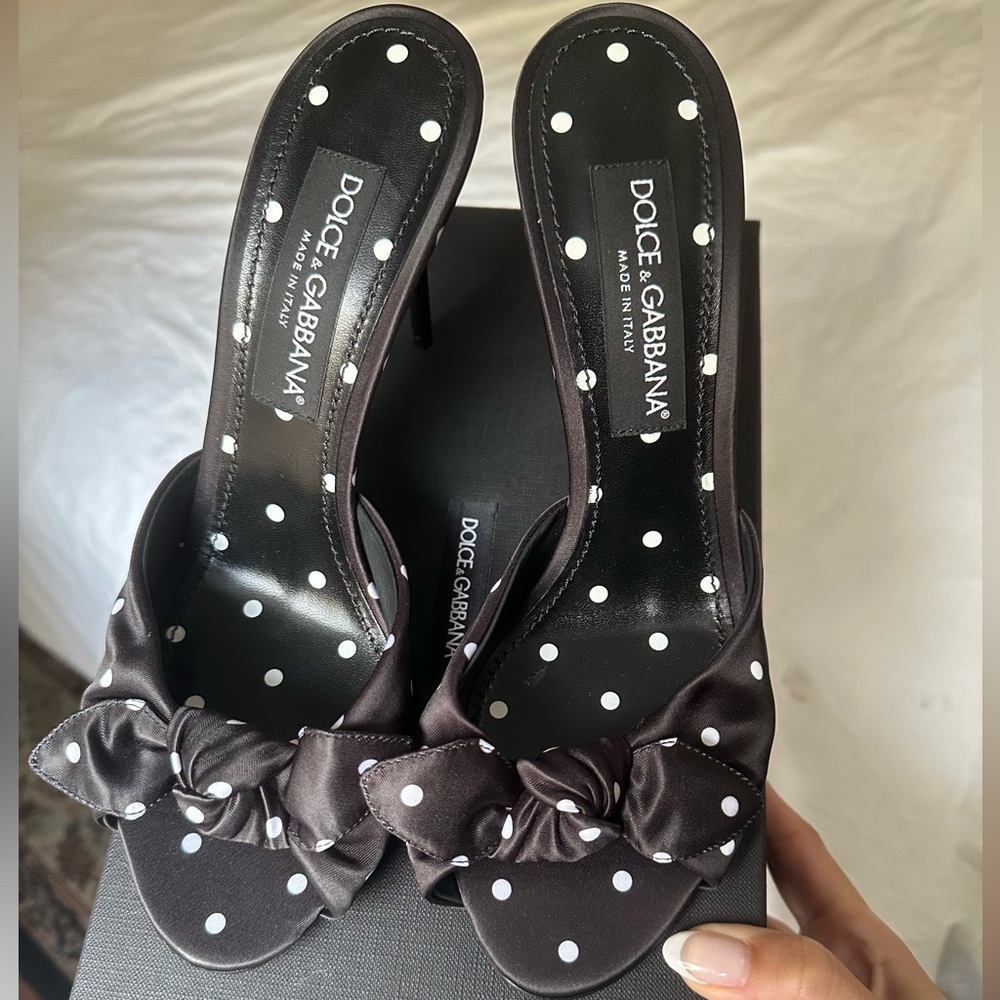 NEW Dolce & Gabbana Black Polka Dot Heels